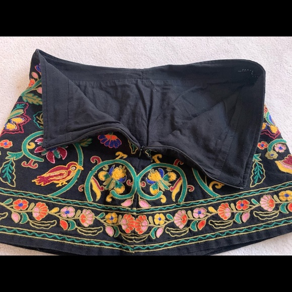 *🔥HP🔥* ZARA embroidered skirt, M - Picture 11 of 14